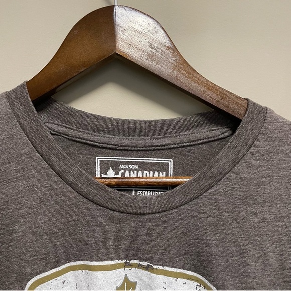 Molson Canadian Beer Graphic T-Shirt Gray Men’s Large - Picture 2 of 7